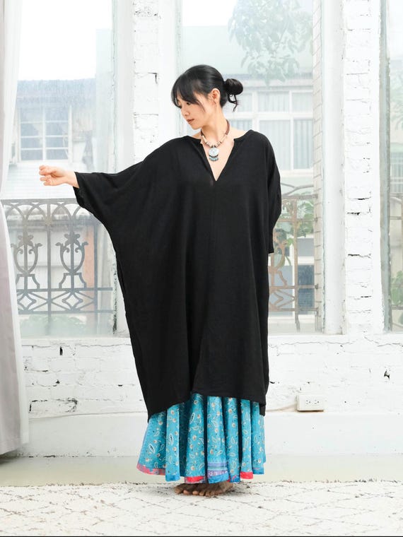 Black Flowy Diamond Weave Slit Dress - Keyhole Neckline Boho Maxi Tunic
