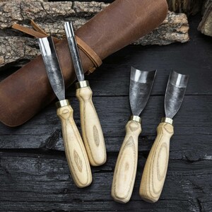 Wood Carving Gouges – Hand-Forged 52100 Steel Blades with Ergonomic Ash Handles – Choose Individual Gouge or 4-Piece Set with Leather Roll.