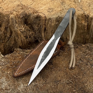 Hand-Forged Throwing Knife – 52100 Steel with Paracord Wrapped Handle – Unsharpened Kunai Knife – Camping Pocket Knife with Leather Cover.
