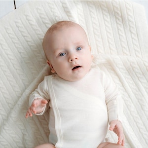 Merino Wool Bodysuit with Mittens - Body for Newborn - Soft Quality Long Sleeved Bodysuit