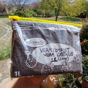 Natural Worm Castings Fertilizer || Vermicompost, Worm Poop, Humus, Compost, Manure || Organic & Sustainable Soil Amendment For Your Garden