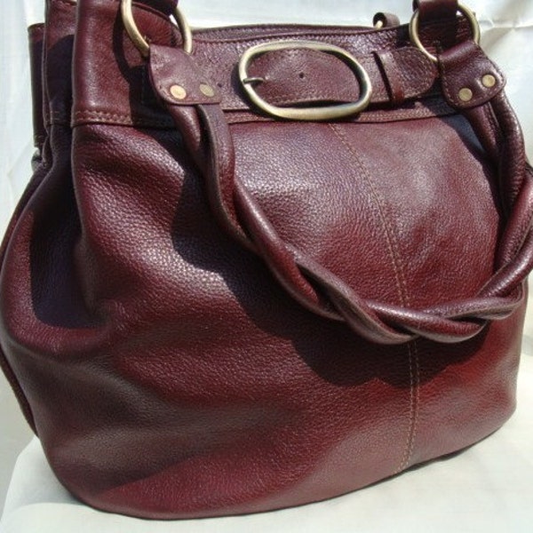 Amber - Leather Handbag \/ Shoulder Bag in Mahogany\/Wine Red