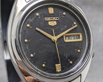 Reloj vintage Seiko 5 automático Day Date con movimiento n.° 7009A, fabricado en Japón, para hombre, envío gratuito.