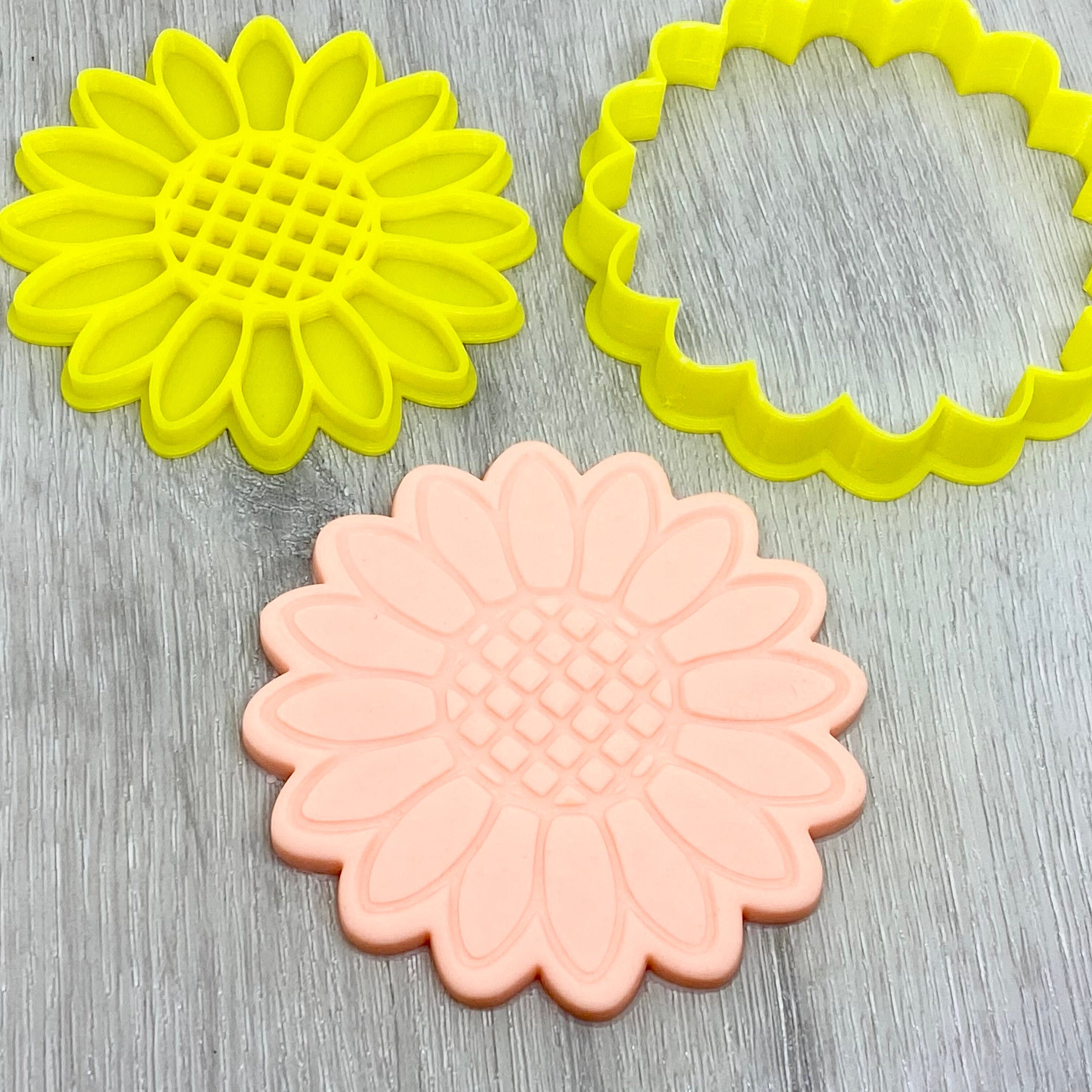 Sunflower Cookie Cutter / Fondant Embosser Stamp style 2 Etsy
