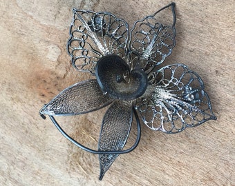 Broche Ancienne En Argent Massif 925/1000 – Motif Filigrane Fleur De Lys (occasion)