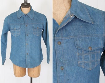 1970s denim jean shirt vintage snap front cotton size medium woven pockets lightweight jacket