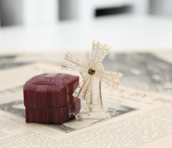 vintage 1930s carved lucite windmill pin mechanic… - image 5