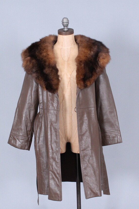 vintage brown leather & plush fur collar trench c… - image 9