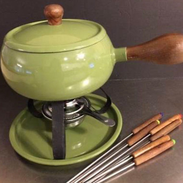 Green enamel fondue pot vintage 1960s mid century modern cookware pan with lid & burner