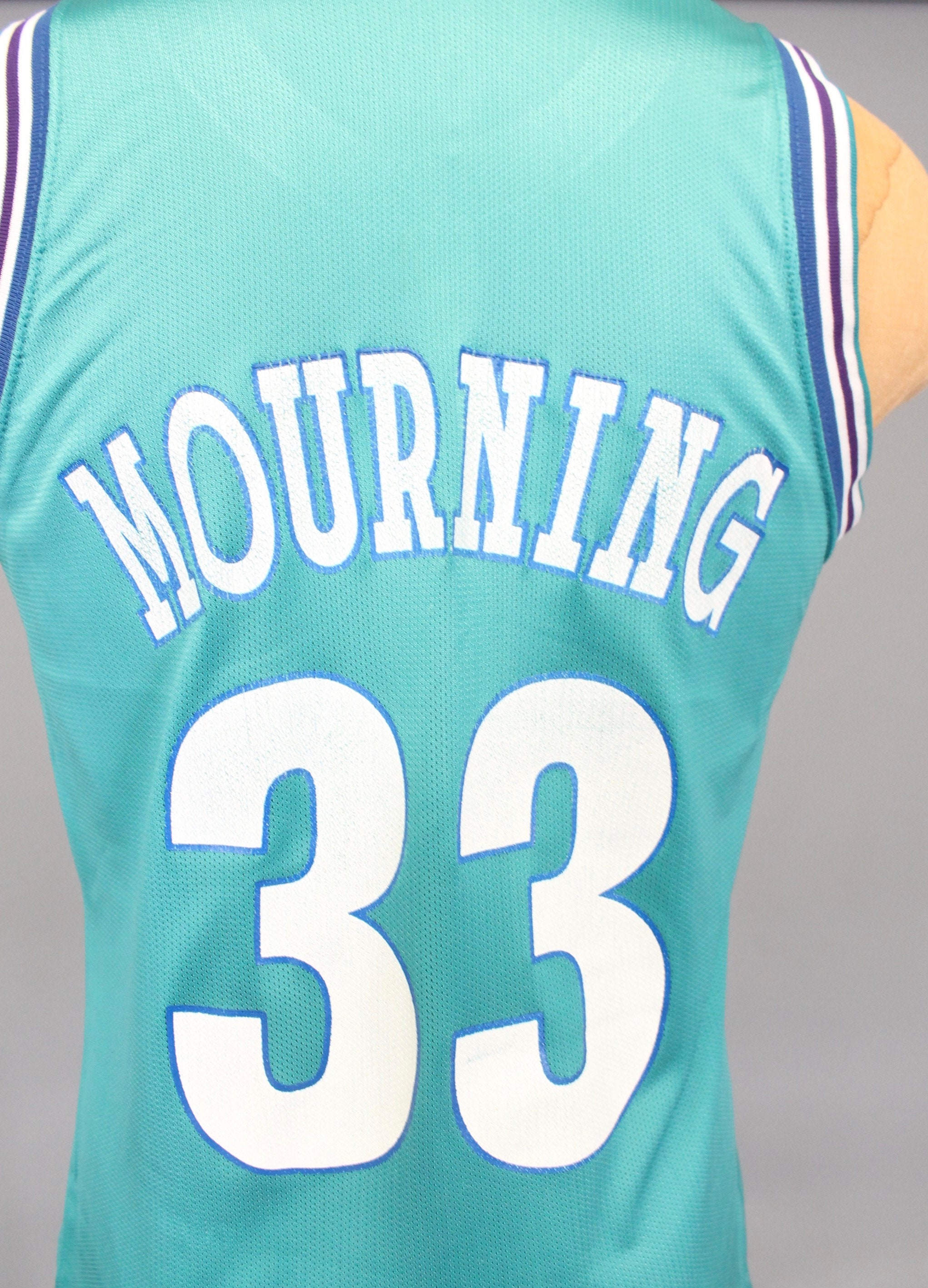 Vintage Champion NBA Charlotte Hornets Alonzo Mourning 33 -  Hong Kong