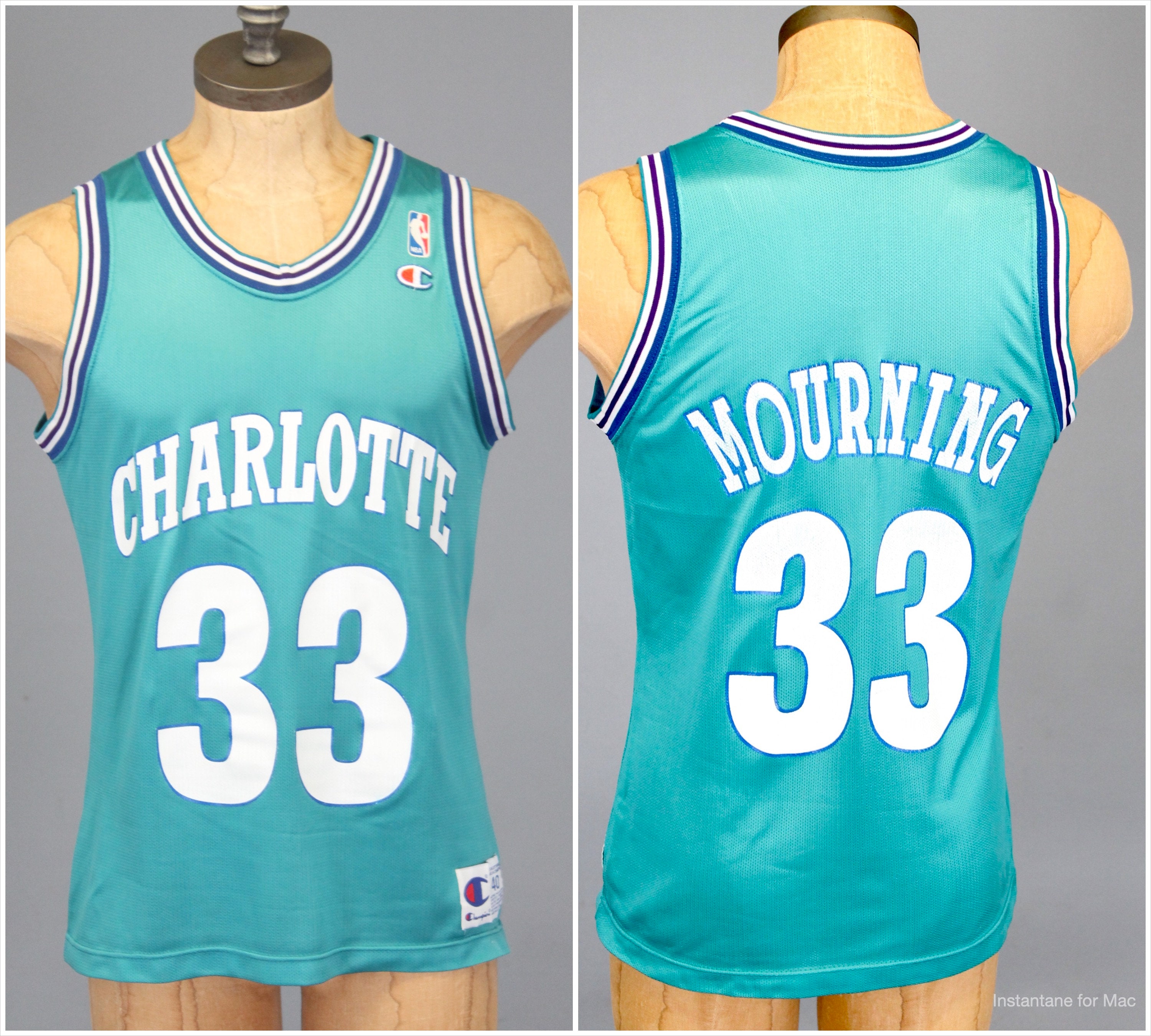 Men's Charlotte Hornets Graphic Tee in Turquoise Hornets Graphic | Size M | Abercrombie & Fitch