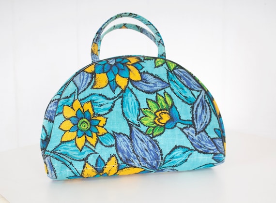 1960s floral mod purse turquoise bark cloth flowe… - image 1