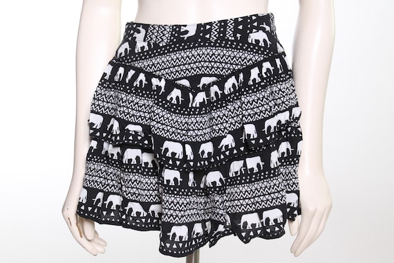 Black and white skirt xs 2025