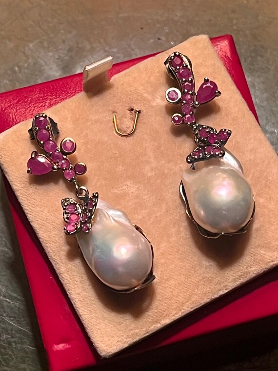 Sterling silver + Ruby butterfly baroque pearl dr… - image 9