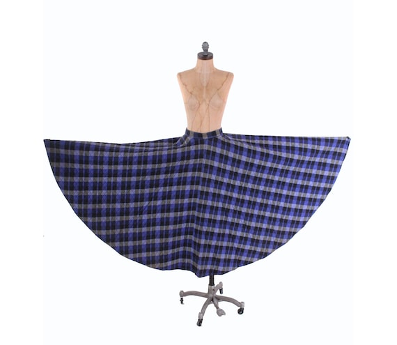 vintage quilted 1950s circle skirt blue black gray
