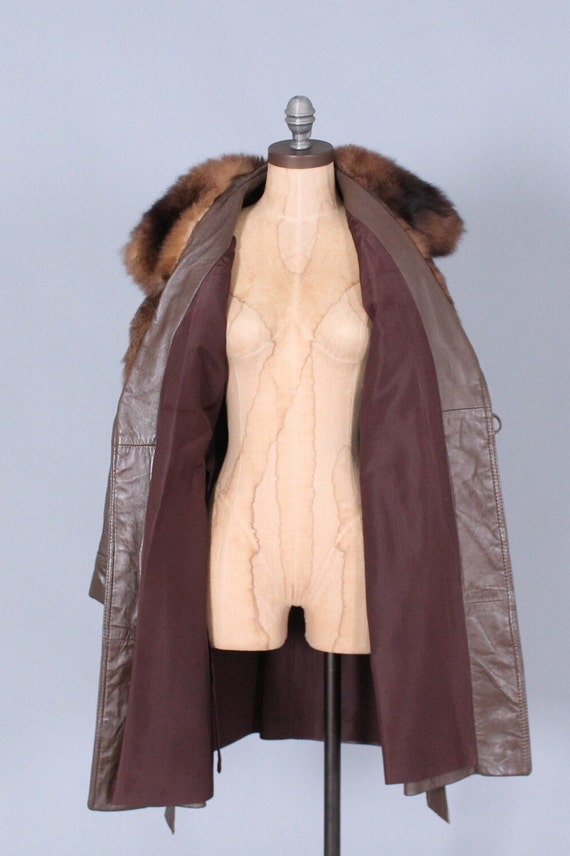 vintage brown leather & plush fur collar trench c… - image 10