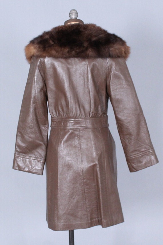vintage brown leather & plush fur collar trench c… - image 4
