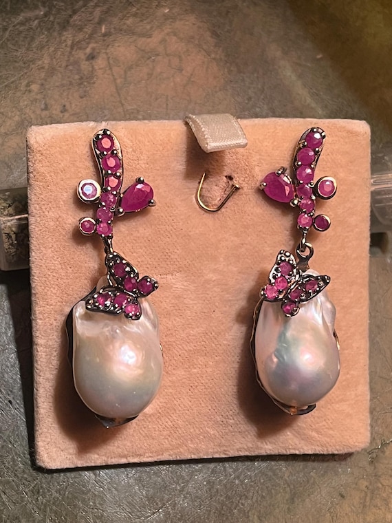 Sterling silver + Ruby butterfly baroque pearl dr… - image 4