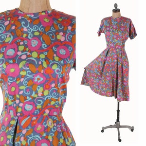 vintage 1950s flower dress cotton fitted party dress bright colored print size small