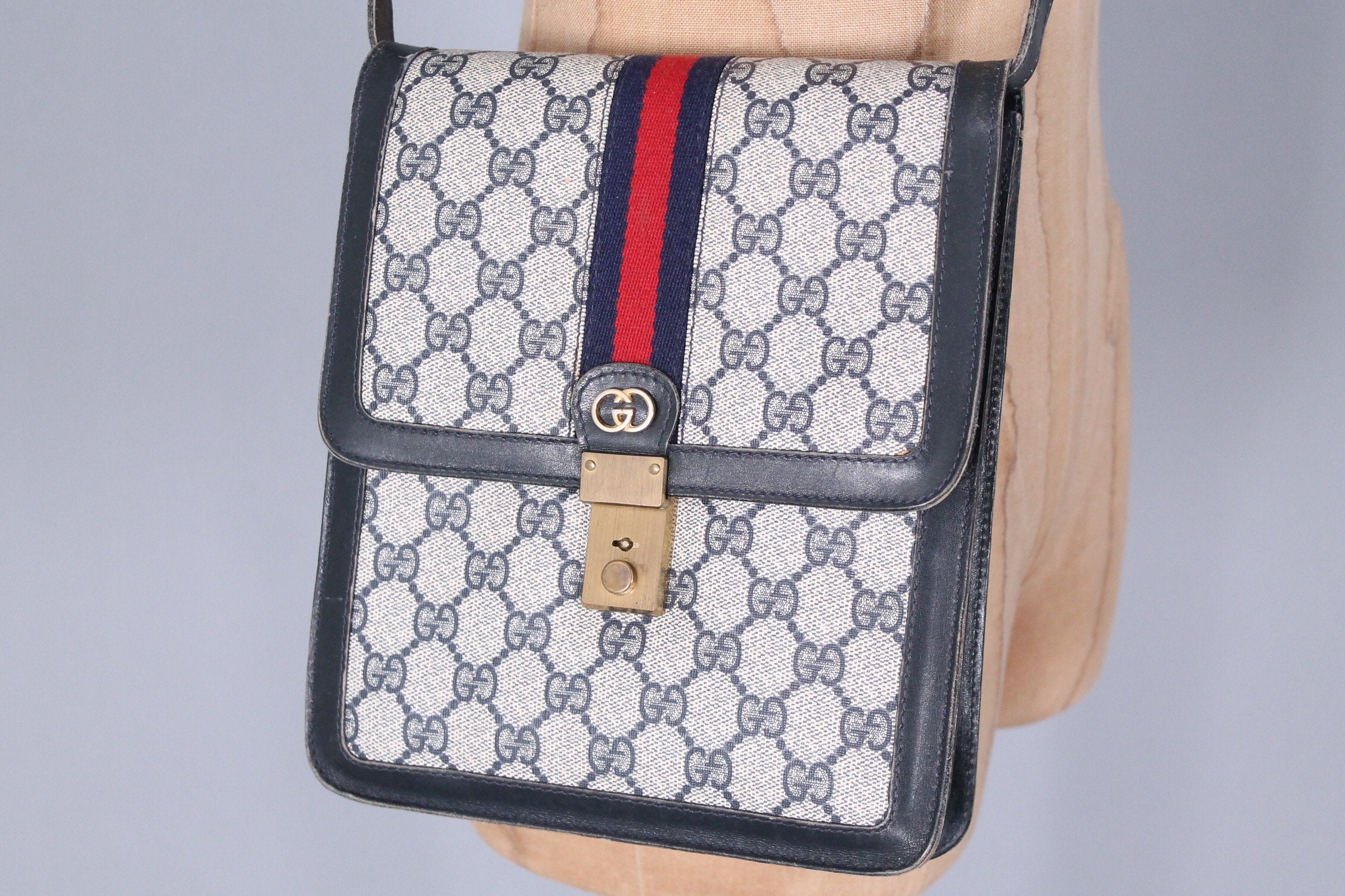 Gucci Old Gucci Sherry Line Leather Shoulder Bag Horsebit Vintage Used