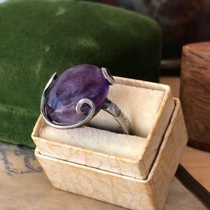 amethyst ring silver modernist geometric band vintage 1960s sterling + gemstone ring mid century modern jewelry