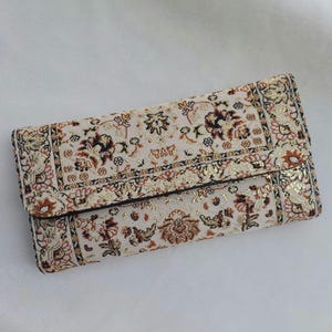 Boho Wallet , Women’s Wallet, Handmade Wallet, Fabric Wallet, Wallet made with carpet patterns, Bohemian Wallet, Handmade Gift for Women