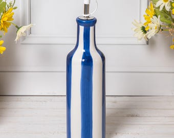 Bottiglia dispenser per olio d'oliva/aceto in ceramica a righe blu/bianche
