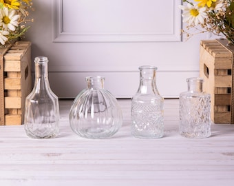 Set 4 Vases Vintage Clear Glass Ribbed Patterned Bottle Flower Display Bud Vase