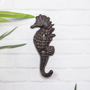 Cast Iron Seahorse Tail Hook Rustic Coastal Metal Wall Home Garden Decor