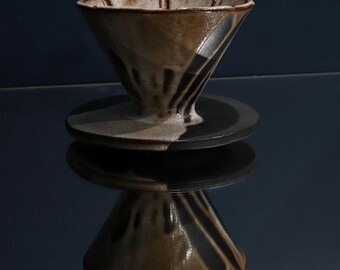 Handgemaakte zwart-witte keramische koffiedruppelaar (compatibel met V60)