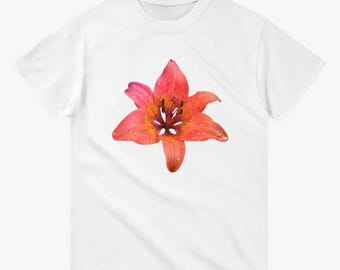 Lily Flower T-Shirt – Aesthetic Floral Tee – Botanical Graphic Shirt – Nature Inspired Outfit – Soft Girl Y2K Style – Cute Flower Shirt