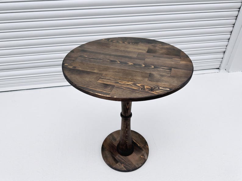 Kleine ronde eettafel, eiken keukentafel, handgemaakte houten tafel, Scandinavische eettafel, eettafel op voetstuk, Japandi-meubels afbeelding 7