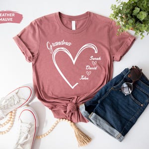 Custom Grandma Shirt, Mothers Day Gift, Gift for Grandmother, Nana Tee, Gift for Grandma  Tshirt, Mommy Shirt, Mimi Shirt, Personalised Gift