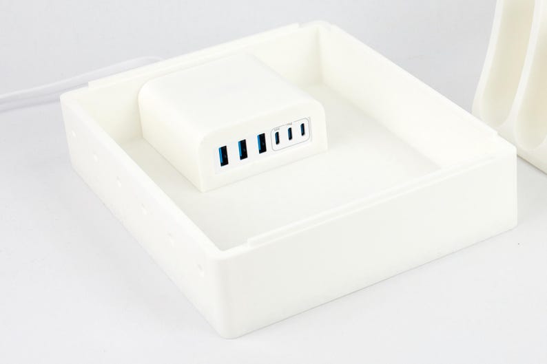 Family Dock — 6-Device Charging Station for Laptops, Tablets & iPads USB-C 112W Combo