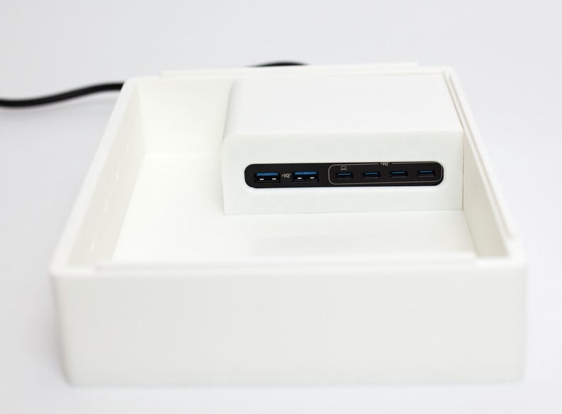 Family Dock — 6-Device Charging Station for Laptops, Tablets & iPads 200W USB-C Combo