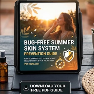 Puede incluir: Una tableta que muestra una "Guía de prevención del sistema de piel de verano sin insectos" con una mujer en el fondo. La pantalla muestra un escudo, una brújula y el texto: "Descarga tu guía PDF gratuita". Un frasco de spray y un posavasos tejido están en primer plano.