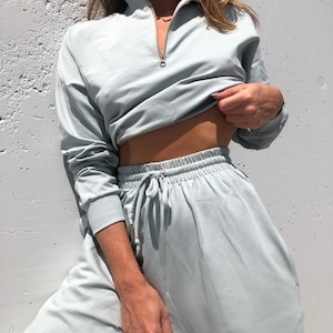 Gray Oversized Tracksuit Set - Fleece & Cotton, Half-Zip Crop Top and Relaxed Pants, Cozy Loungewear, Perfect for Layering and Casual Wear
