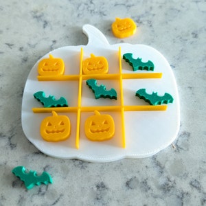3D Printed Halloween Tic-Tac-Toe
