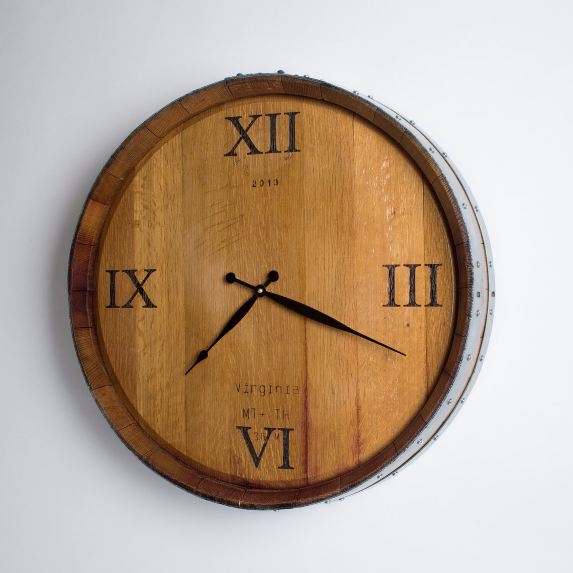Wine Barrel Head Clock Four Roman Numerals Natural Finish Etsy.de