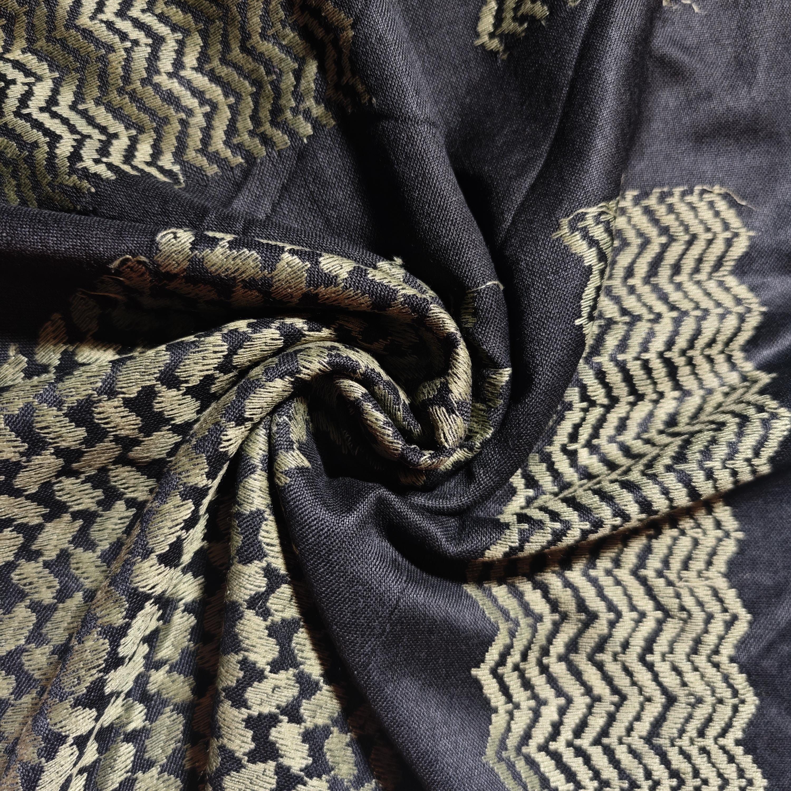 パレスチナ製クーフィーヤ（緑） パレスチナ製クーフィーヤ（緑） - メルカリ