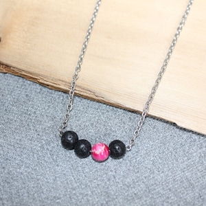 bijou pierre lave, collier diffuseur, huile essentielle, collier jaspe rose, pierre de lave noire, collier minimaliste, acier inoxydable