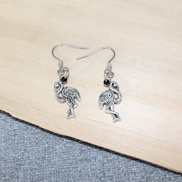 Boucle d'oreille, bijoux fantaisie, cadeau pour elle, flamant rose, flamingo, fait au quebec, etsyquebec, argent, boucle d'oreilles flamant