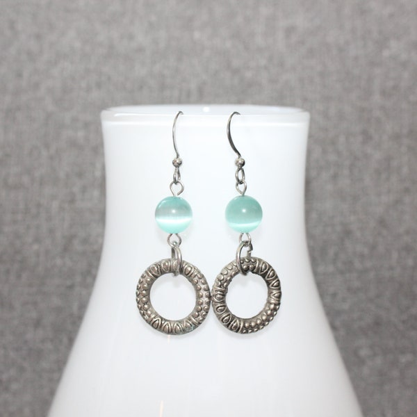 bijoux mode, Boucle d'oreille, bijoux fantaisie, gris, grey, earrings, stainlees steel, acier inoxydable, minimaliste, anneau argent, verre