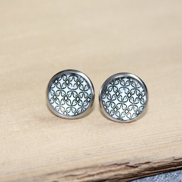 bijoux femme, boucles d'oreilles, femme, clou d'oreille, noir, blanc, cabochon, Québec, géométrique, stud, puces oreilles, damask, paisley