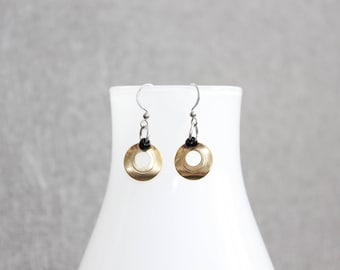 Boucle d'oreille, bijou, noir, black, classique, anneau, boucles d'oreilles noires, or, gold, tous les jours, couleur neutre, ronde, quebec