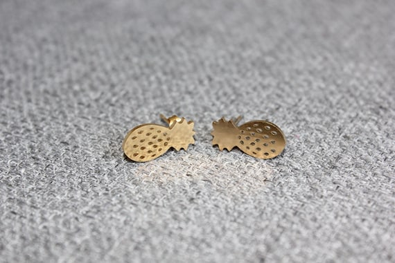 boucles d'oreilles, ananas, sur tige, clou d'oreille, bijou été, estival, bijou fruit, bijou funky, pineapple earring, pineapple studs