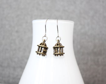 Boucle d'oreille, bijoux femme, bronze, bijoux bronze, qc, oiseau, bird, cage, bijoux québécois, fait à Montréal, boucles d'oreilles, animal