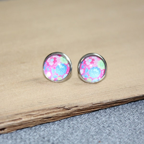 boucles d'oreilles, stud, vintage, petite fleur, motif floral, fleuri, puce d'oreille, clou d'oreille, femme, bijou délicat, quebec, clous