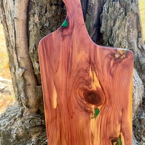 Cedar & Green Charcuterie Board- Cheese Board with Handle- Serving Tray- Birthday Gift- Wedding Gift- Anniversary Gift- Housewarming Gift-
