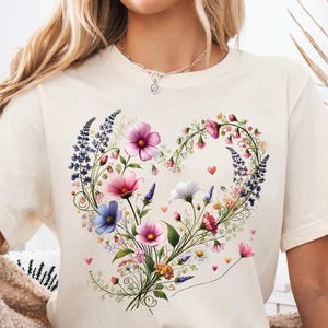 Flower Shirt, Flower Shirt Aesthetic, Floral Graphic Tee, Floral Shirt, Flower T-shirt,Wild Flower Shirt,Wildflower Tshirt,Gift for Gardener